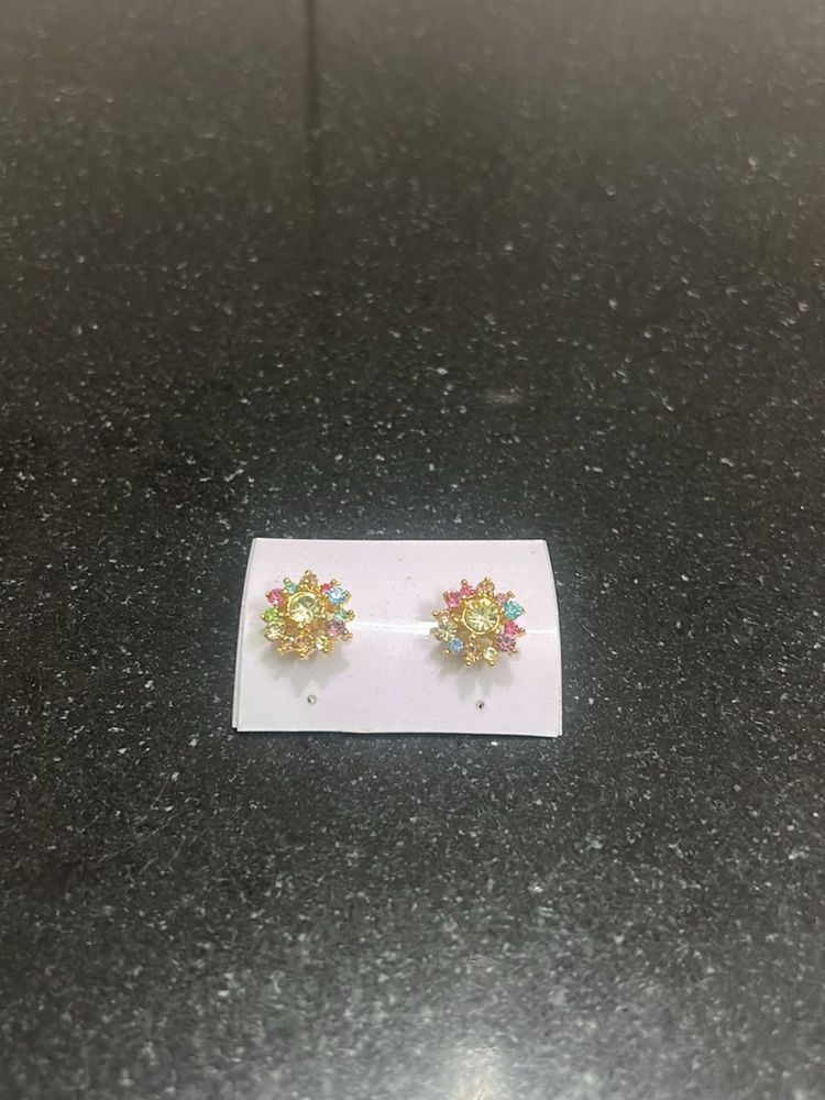 New-Sparkling Flower Stud Earrings