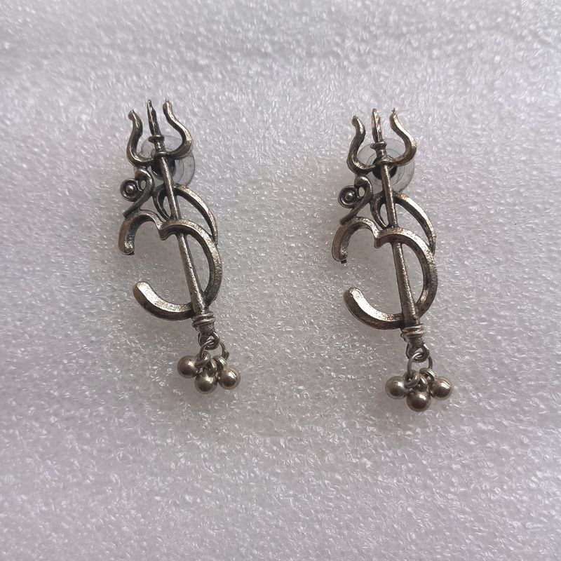 Om 🕉 Trishul Earrings