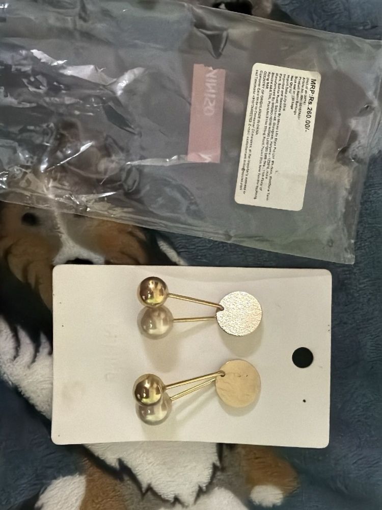 Elegant Gold Tone Brooch Set