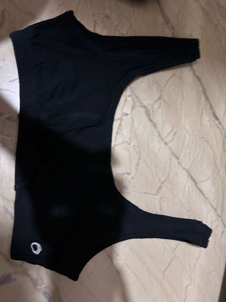 Black Sports Bra