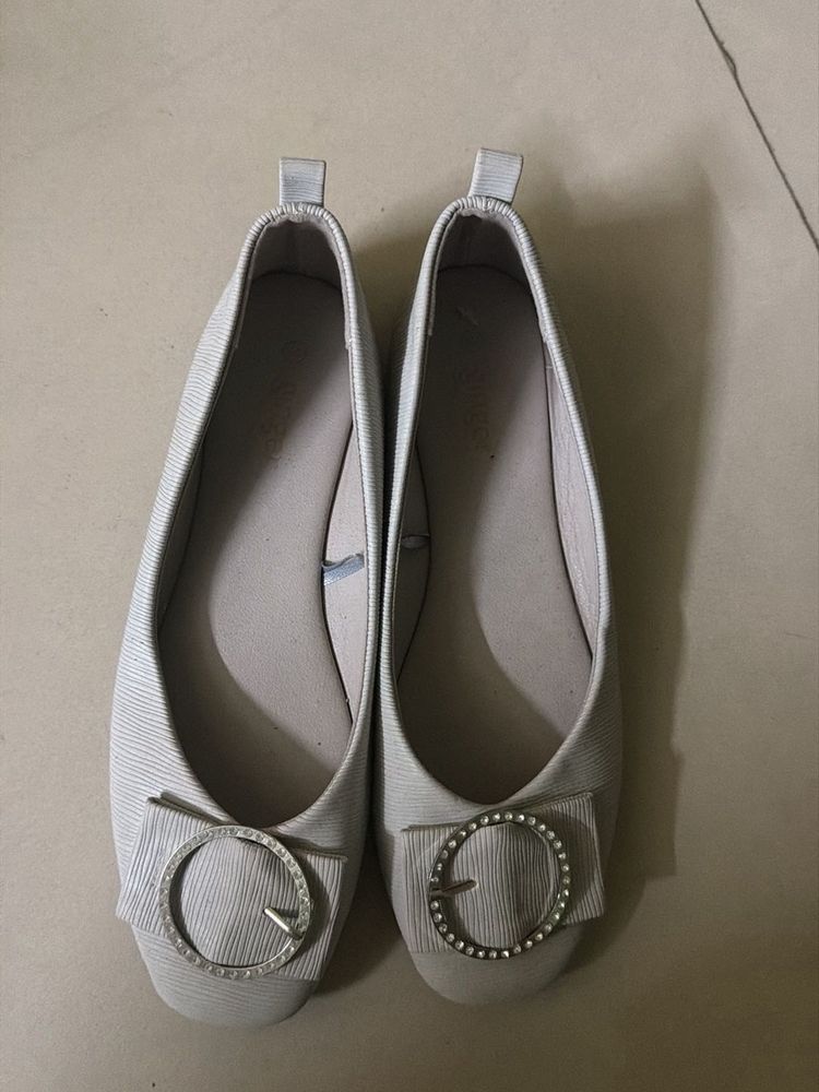 Elegant Silver Ballet Flats(never used)