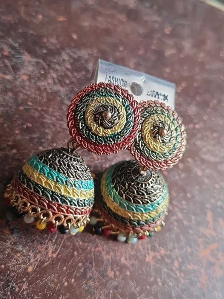 Women Solid Multy Earnings