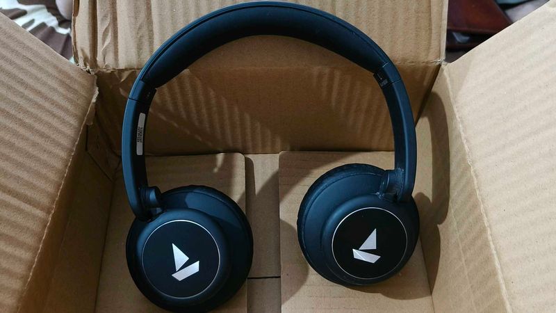 Boat Rockerz Plus 450