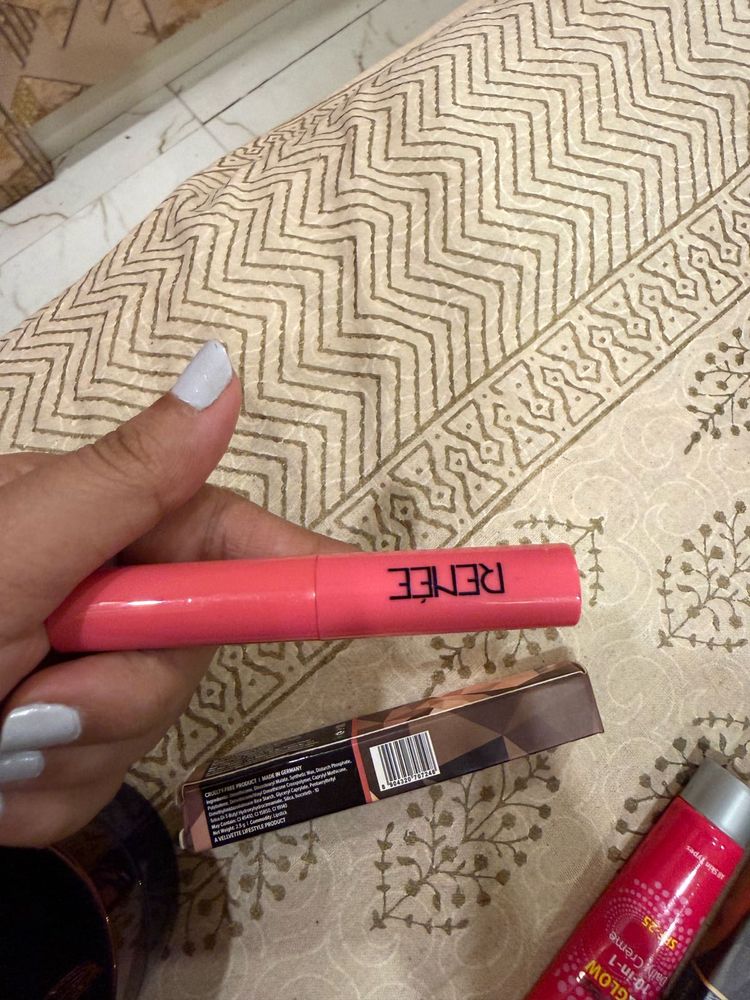 Renee Fab 5-in-1 Lipstick