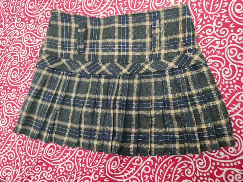 Plaid Pleated Mini Skirt