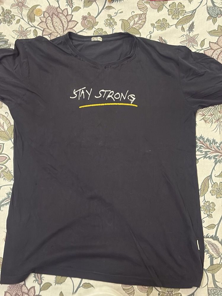 Stay Strong Graphic T-Shirt