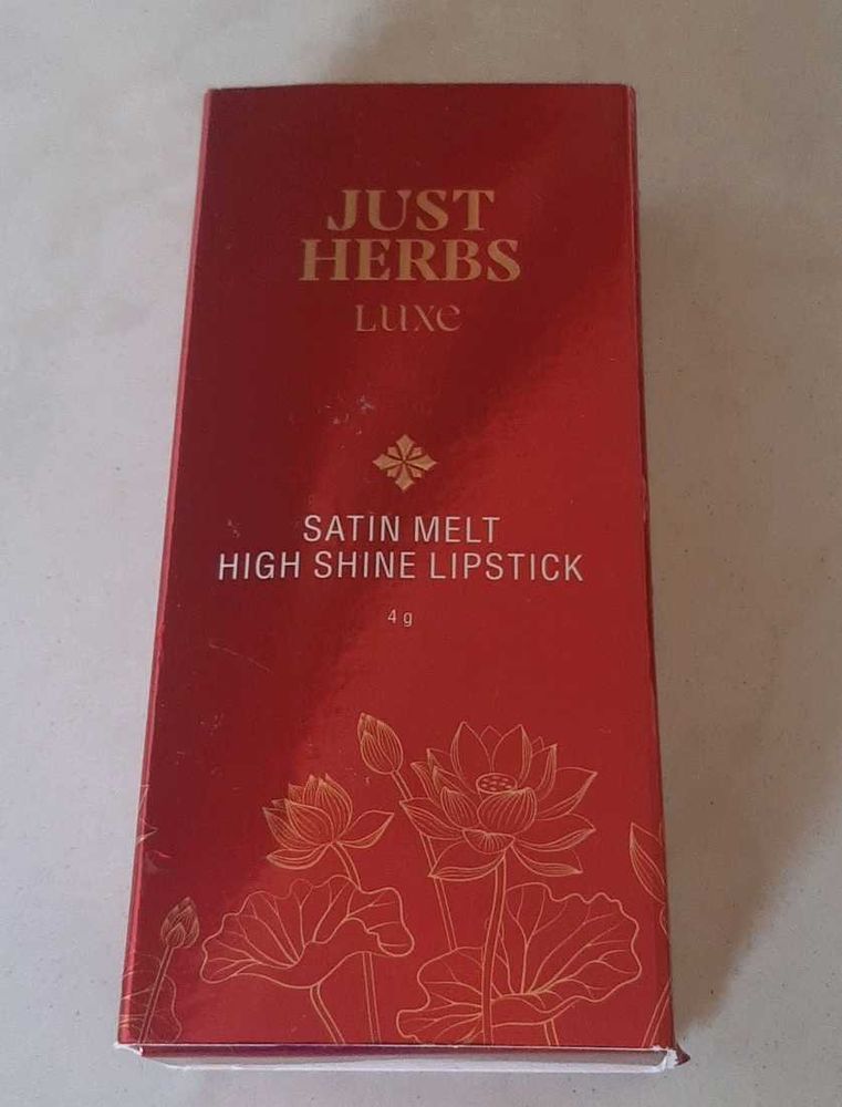 NEW WITH TAG -Just Herbs Luxe Lipstick