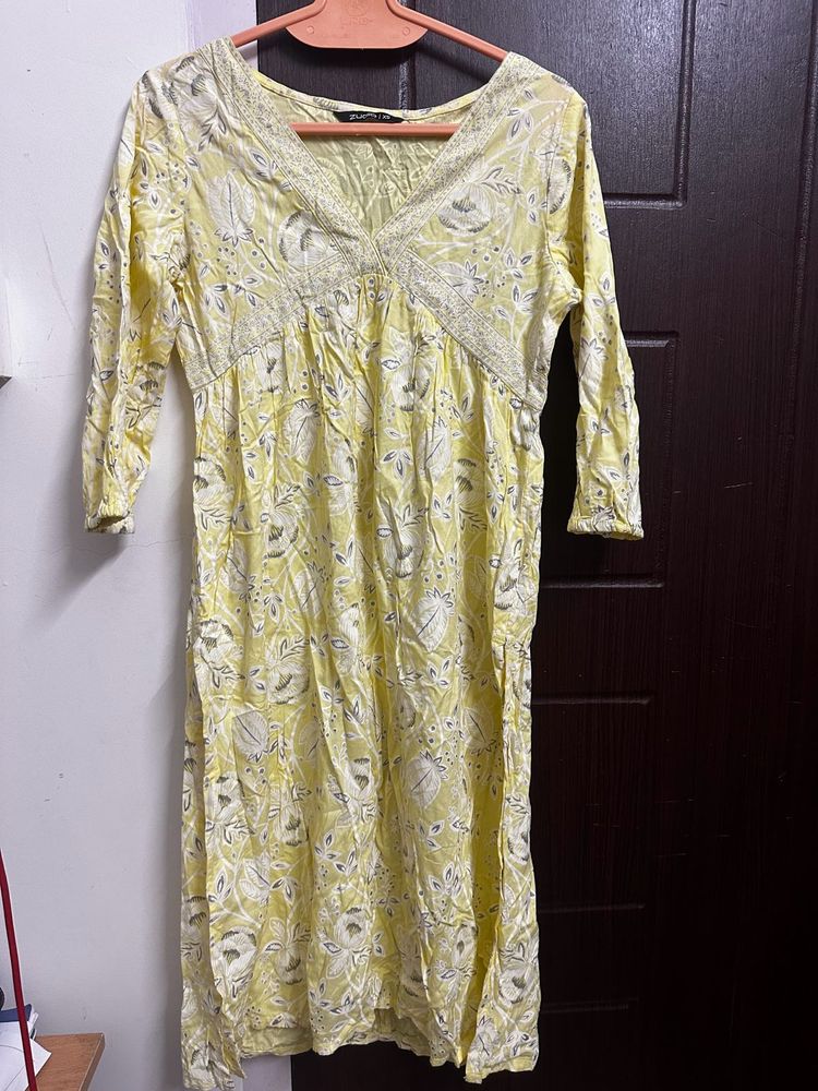 Beautiful Yellow Floral Kurta