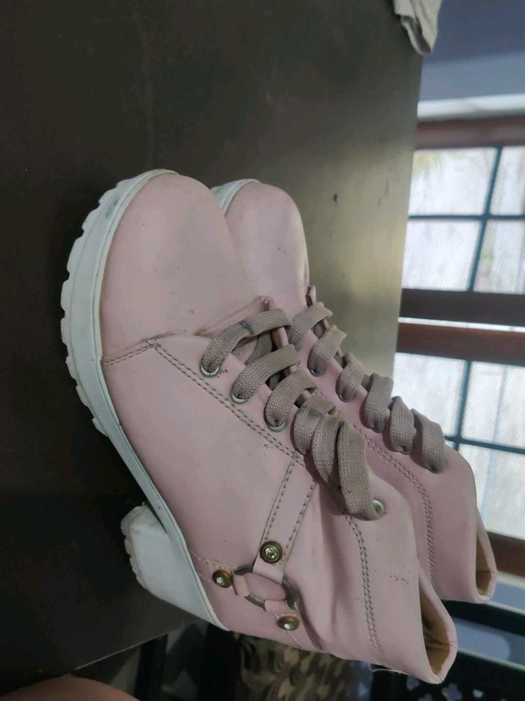 Chic Pink Lace-Up Platform Boots
