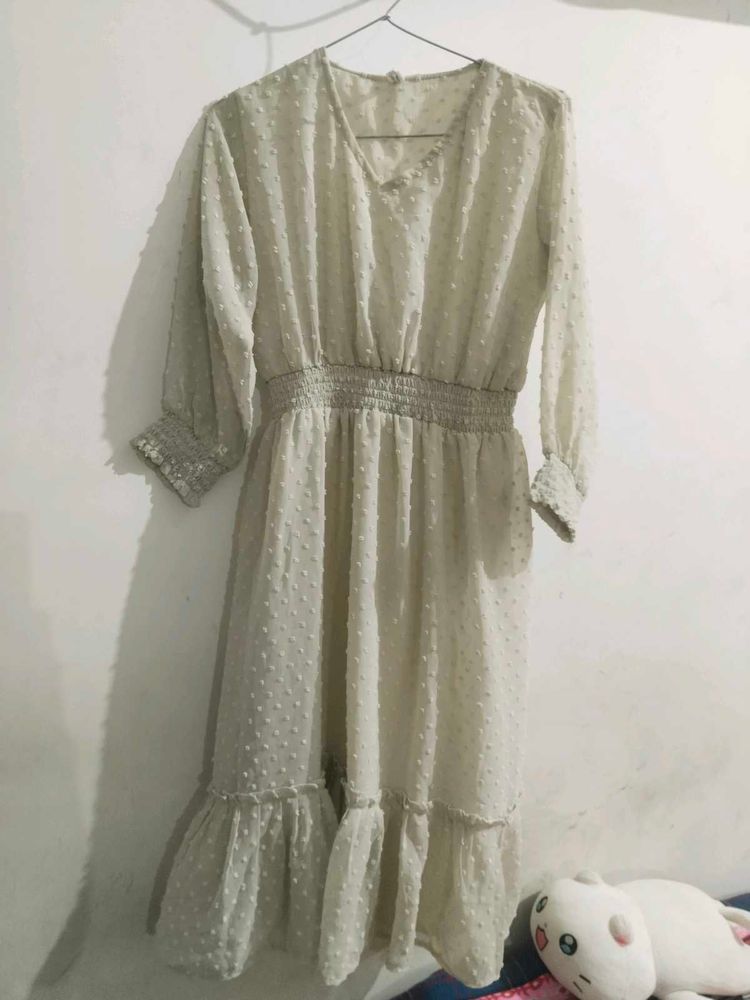 Feminine Midi Dress<3