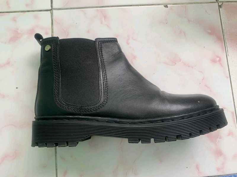 Black Chelsea Boots og brand