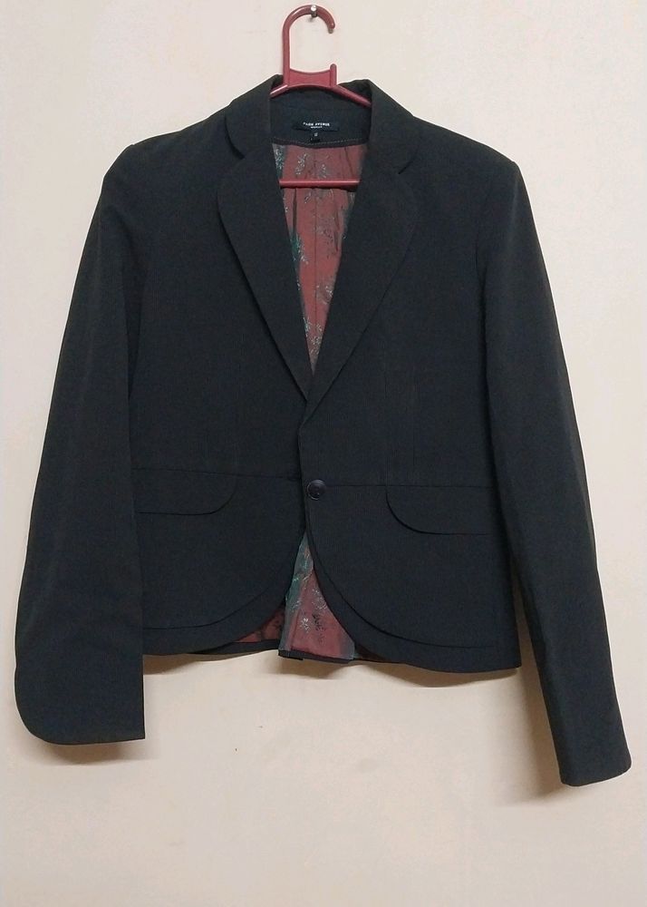 Park Avenue For Women  2 Blazer