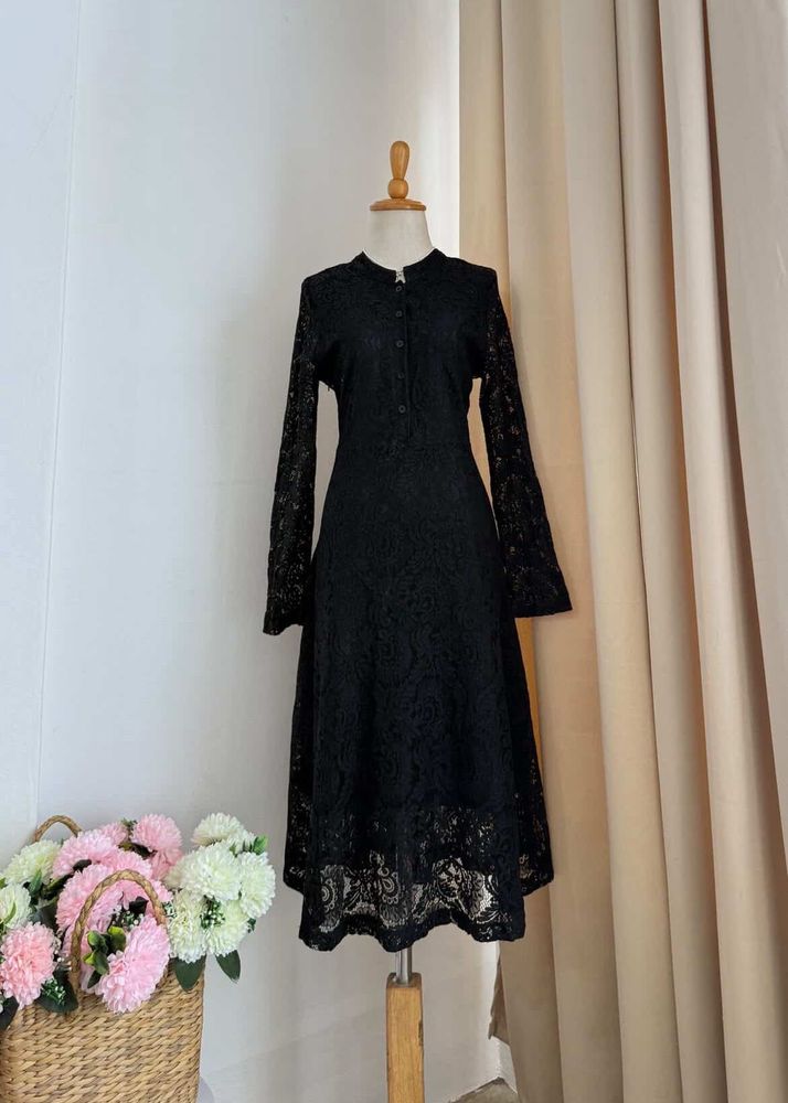 Elegant Black Lace Gown