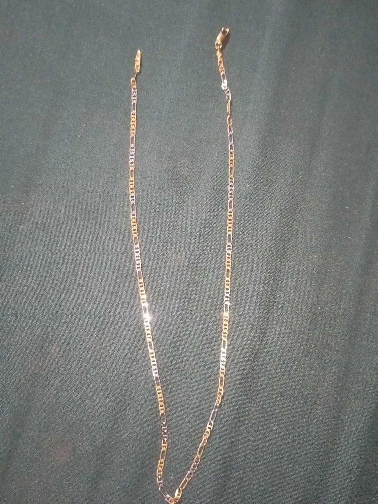 Elegant Two-Tone Chain Necklace