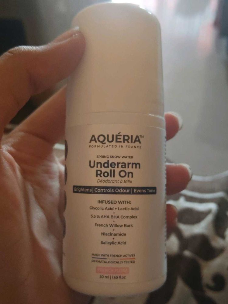aqueria roll on