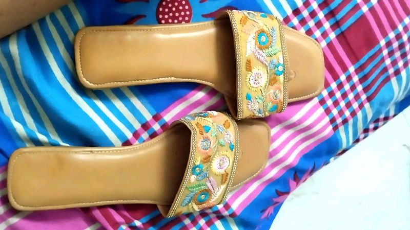 Embroidered Slide Slipper