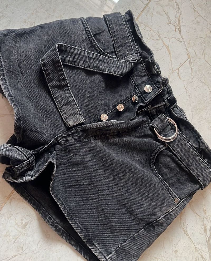 H&amp;M Carbon Black Denim Shorts with Belt