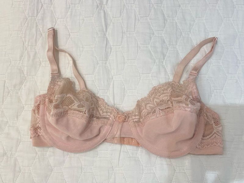 M&amp;S coquette Elegant Lace Trim Bra