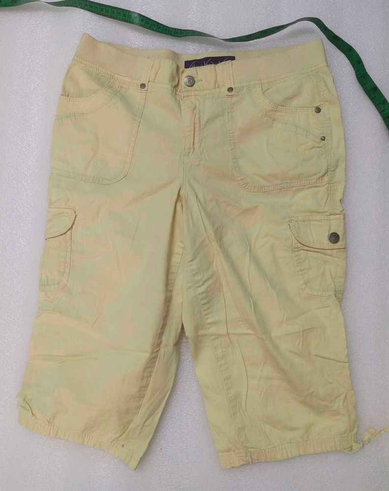 Imported Gloria Vanderblit Capri