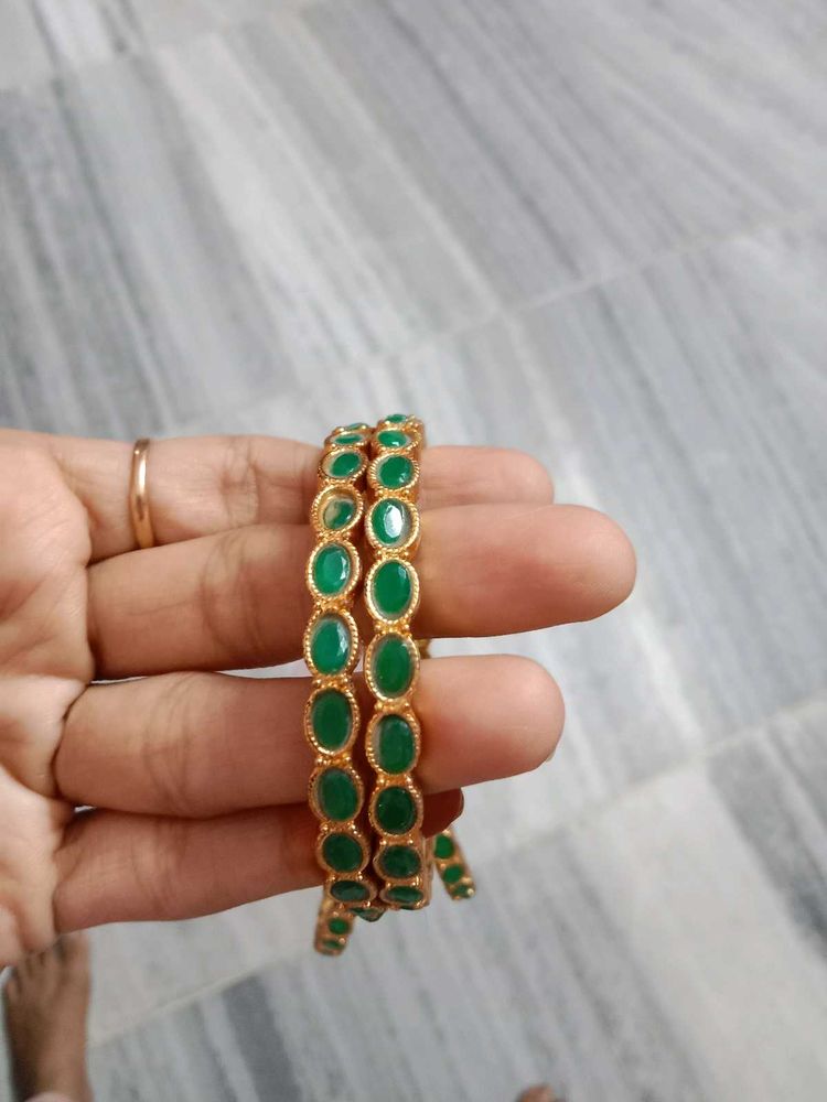 Emerald Stone Bangles - Set pack of 2
