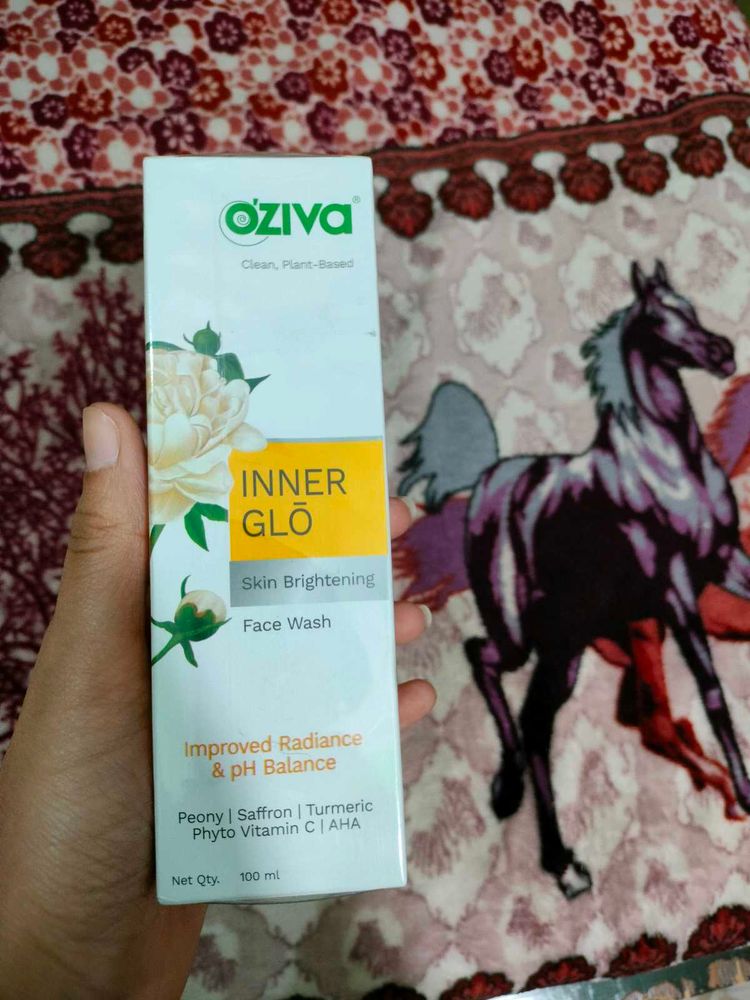 OZiva Inner Glo Face Wash