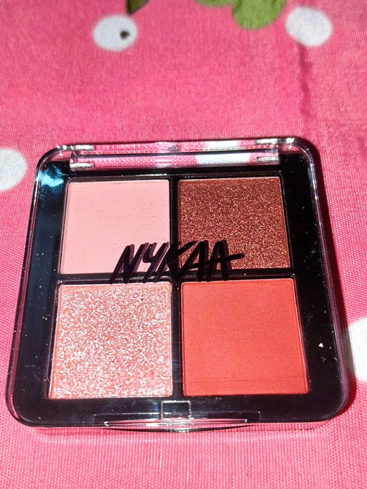 NYKAA Eyeshadow Palette