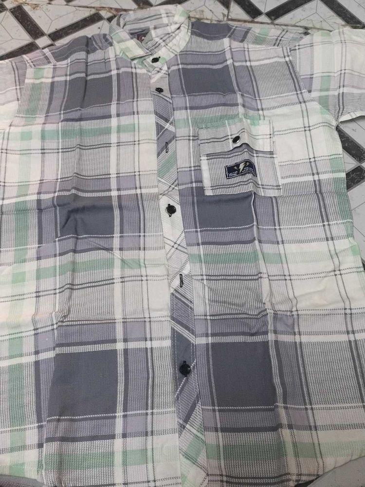 Men's Plaid Short Sleeve Shirt