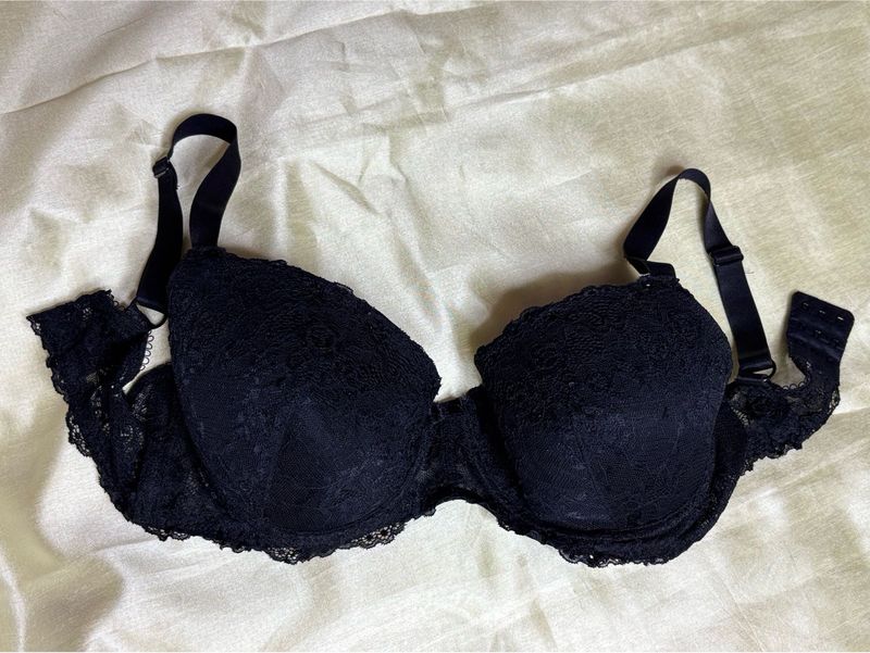 Elegant Black Lace Bra