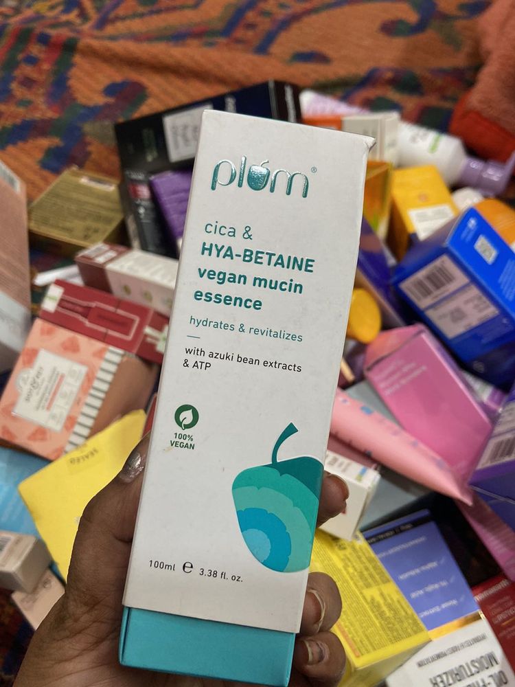 Plum Vegan Mucin Essence