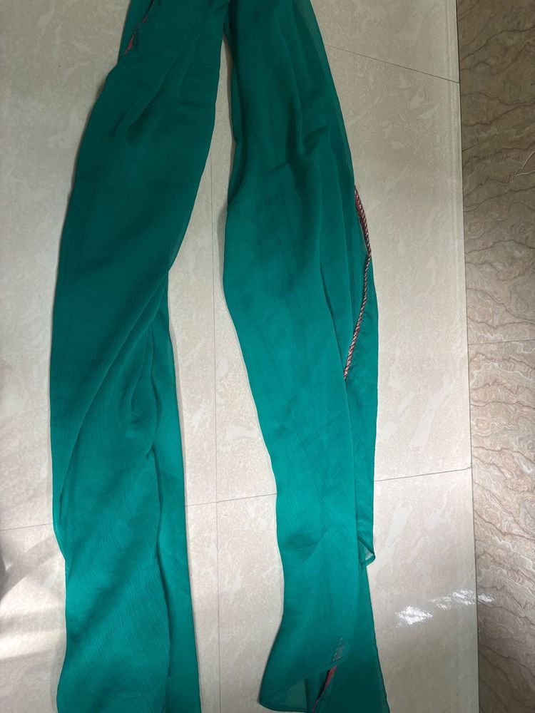 Elegant Emerald Green Chiffon dupatta with Delicat