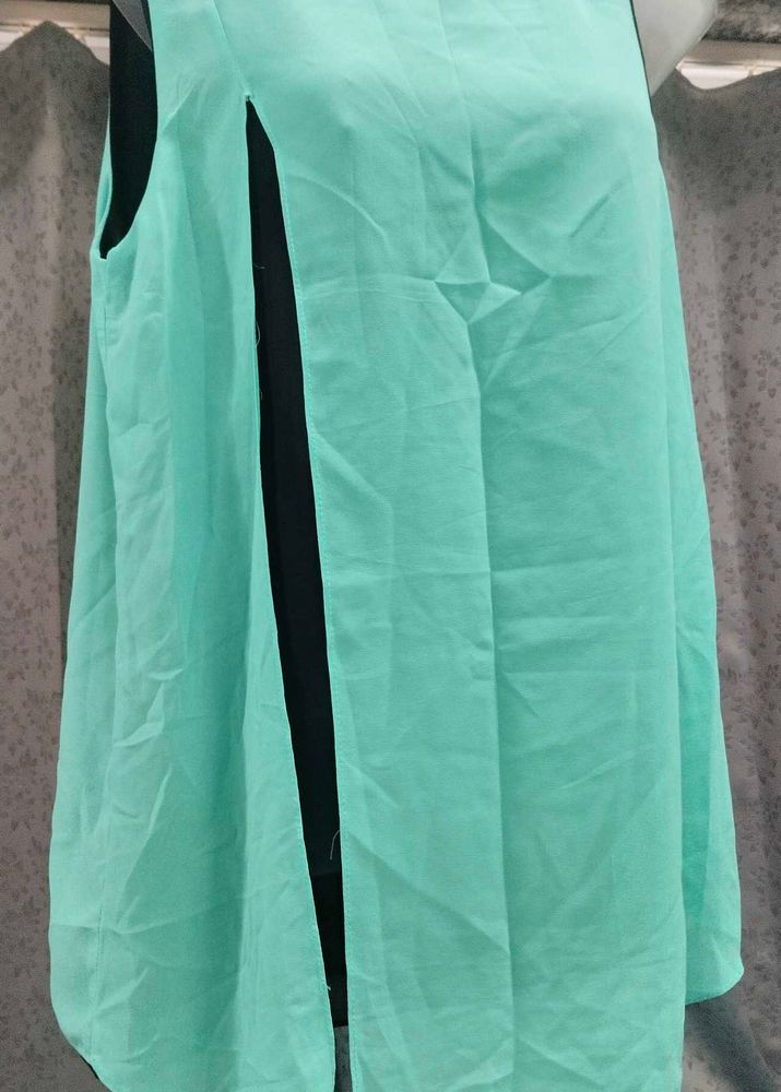 Stylish Sleeveless Top