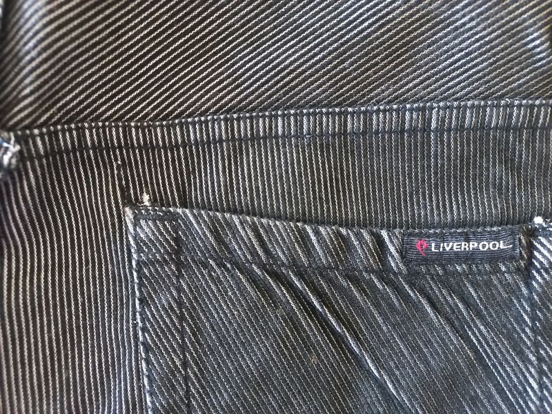 Black trouser pant style self lines jeans