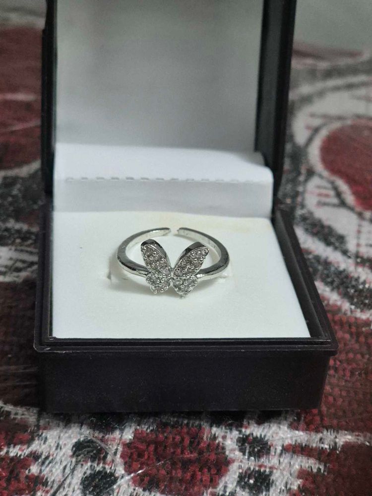 Butterfly Ring - Silver Tone