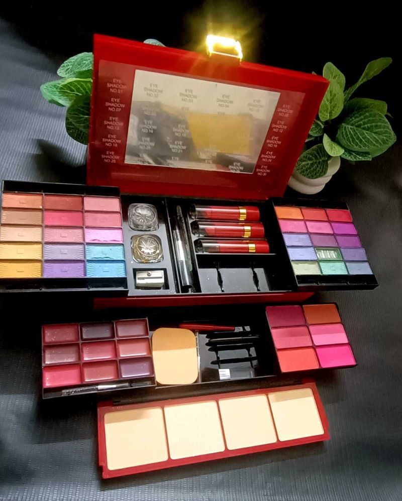 ADS complete make up Kit !