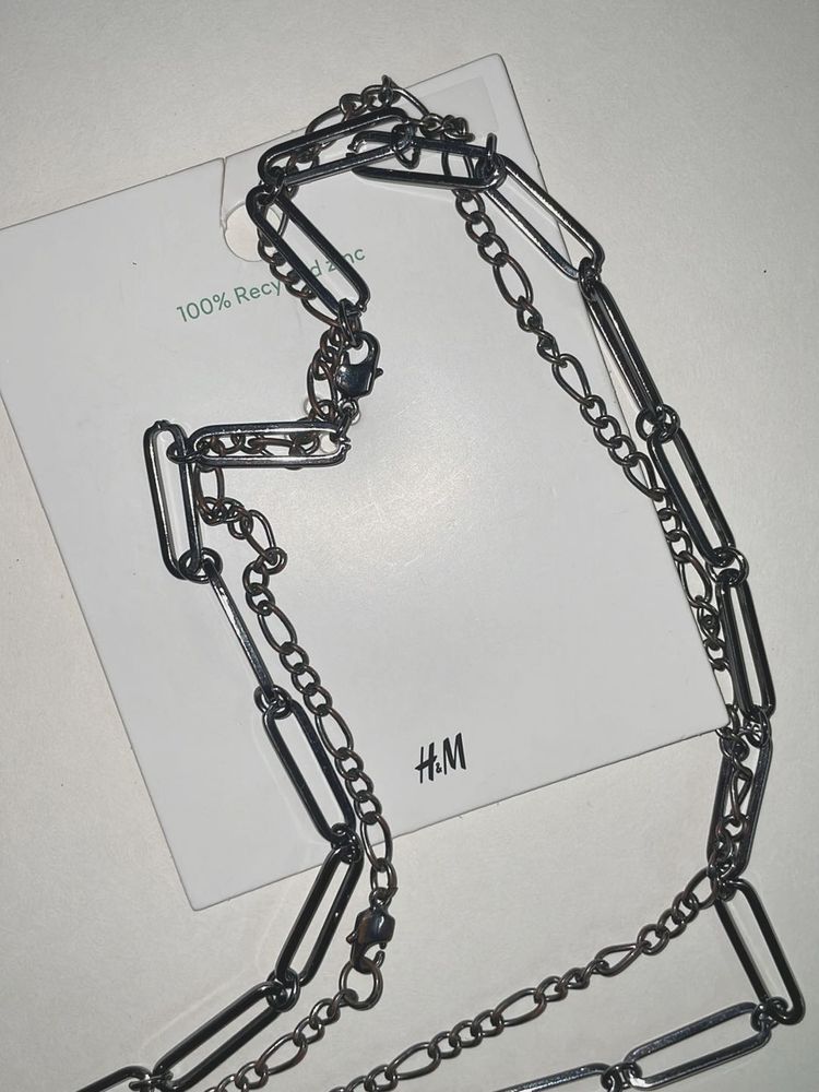 H&amp;M Chain Necklaces Set of 2
