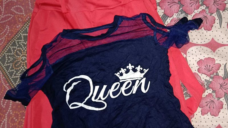 Queen Graphic Print Mesh Sleeve Top and dungree