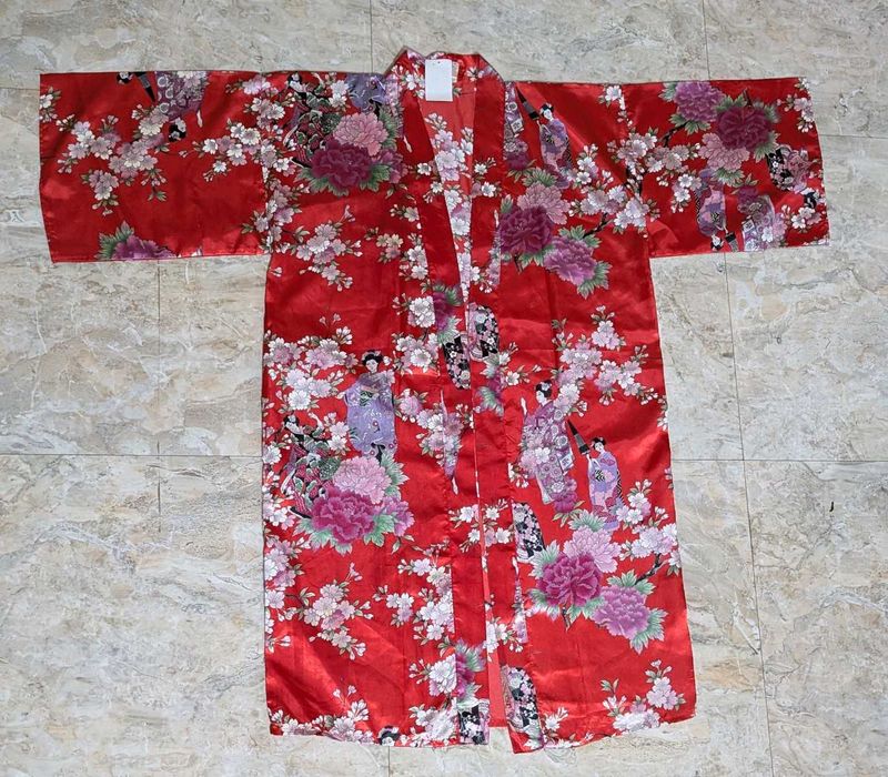 Red Imported Floral Kimono Robe🎀✨
