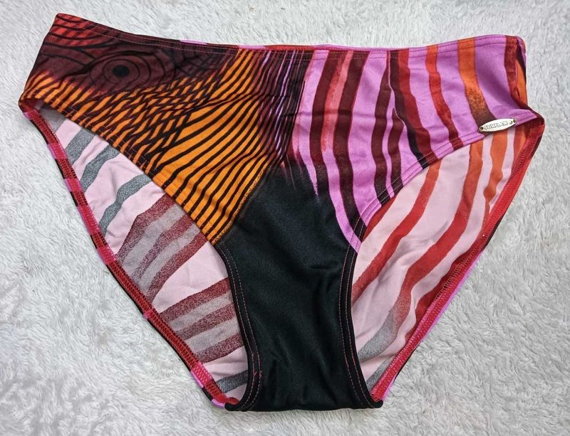 Vibrant Abstract Print Bikini Bottoms ♥️