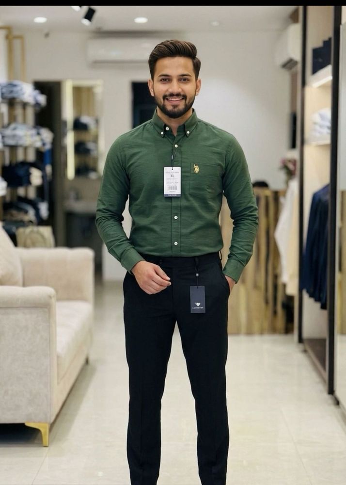 Men's Classic Green Button-Down Shirt
