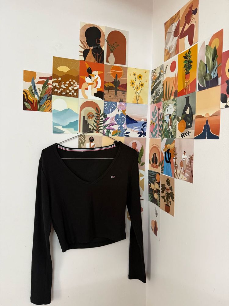 Black Cropped Long Sleeve Top