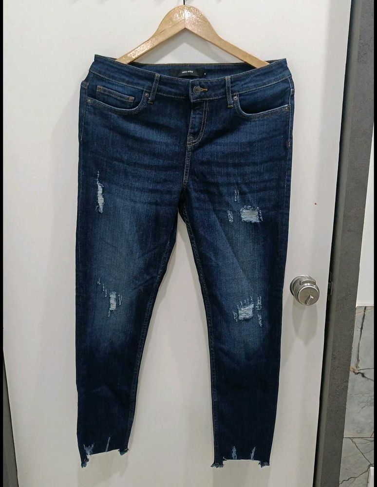 Distressed Skinny Jeans