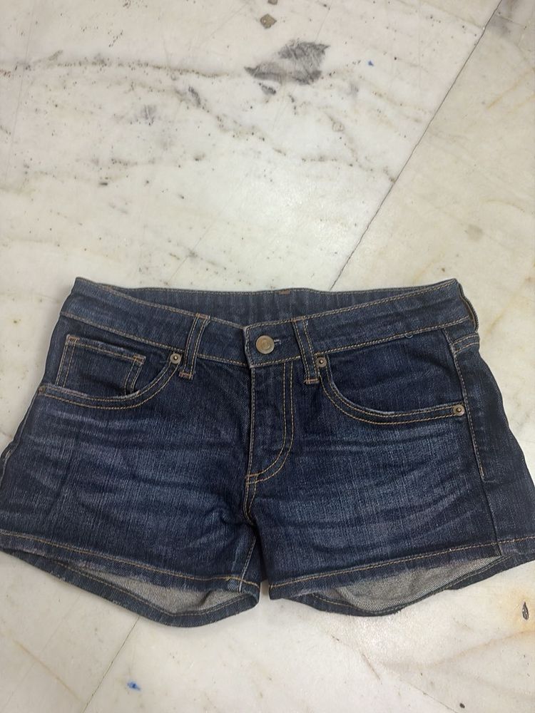 Uniqlo low waist Denim Shorts