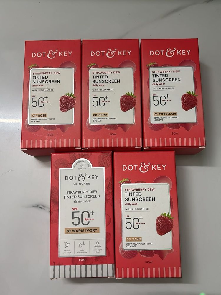 Dot &amp; Key Strawberry Tinted Sunscreen SPF 50+