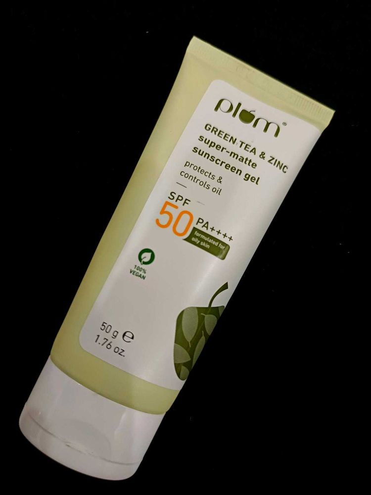 Plum Green Tea &amp; Zinc Sunscreen Gel SPF 50