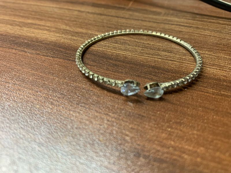 Sparkling Bangle Bracelet and clip