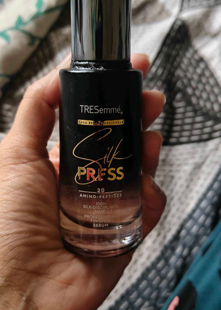 TRESemme Silk Press Hair Serum