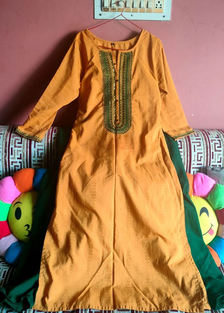 Straight Kurta With Pajama And Dupatta Set