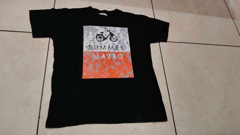 Summer Dream Graphic T-Shirt