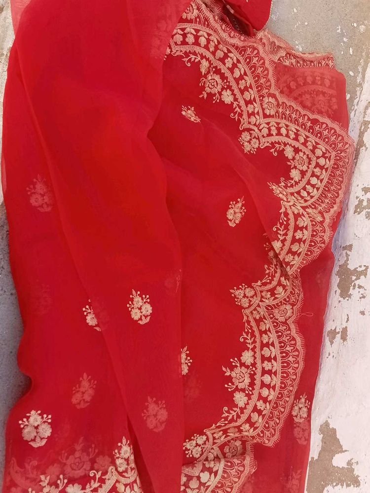 embroidered saree with ready blouse