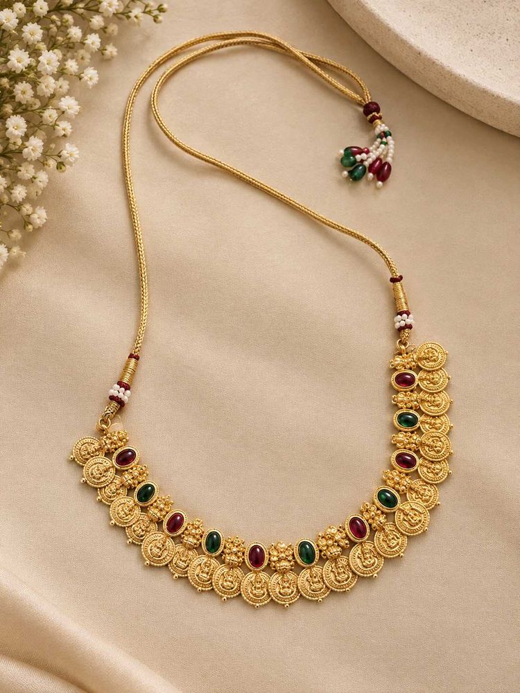 Exquisite Gold-Plated Necklace with Red &amp; Green St